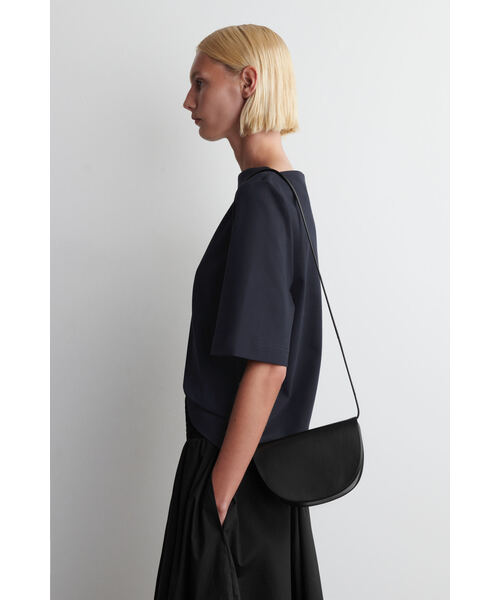 セール】クロスボディバッグ（レザー）（ショルダーバッグ）｜COS