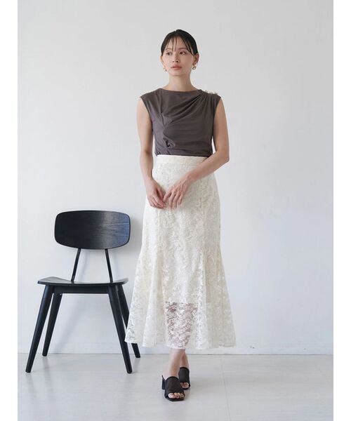 TONAL（トーナル）の「タックアシメフレンチカットソー（Tシャツ/カットソー・レディース・ブラック/ブラウン/ピンク・MEDIUM）」の10枚目の写真