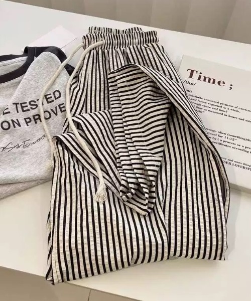 GORGE（ゴージ）の「《ゆる映え柄パンツ》ストライプ＆チェック／楽ちん美ラインワイド（その他パンツ・レディース・ブラウン/ブラック/ブルー/チェック・F）」の11枚目の写真