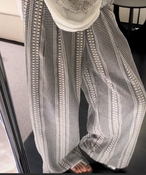 GORGE（ゴージ）の「《ゆる映え柄パンツ》ストライプ＆チェック／楽ちん美ラインワイド（その他パンツ・レディース・ブラウン/ブラック/ブルー/チェック・F）」の16枚目の写真