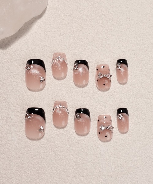 Anail（エーネイル）の「3D水光ネイルピンクニュアンスマグネットゴールドミラーアートショートオーバルネイルチップ⑤　夏ネイル（ネイルシール/ネイルチップ・レディース・パープル/ピンク系その他2/ピンク系その他3/ピンク系その他/ピンク/ゴールド・SMALL/LARGE/MEDIUM）」の5枚目の写真