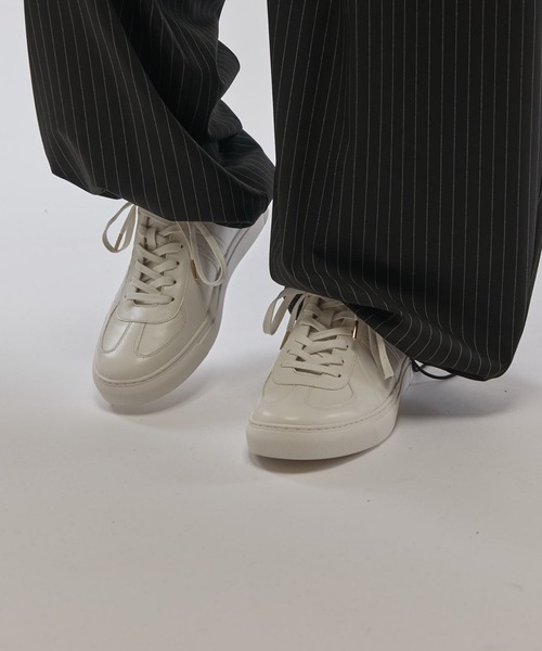 Lui's（ルイス）の「ミニマルトレーナーシューズ（スニーカー・メンズ・ホワイト/ブラック・41/42/43）」の19枚目の写真