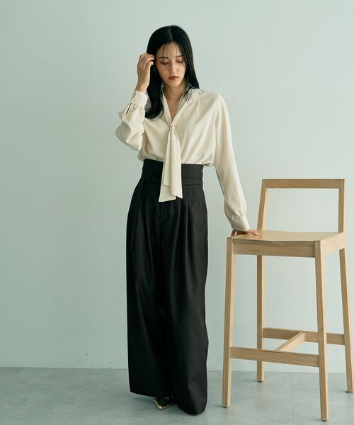 YECCA VECCA（イェッカヴェッカ）の「ベルト付き2wayタックワイドパンツ（その他パンツ・レディース・ダークブラウン/キャメル/ネイビー・S/M）」の18枚目の写真