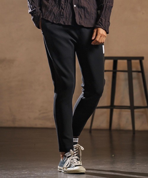 wjk reluxe(ダブルジェーケーリラックス)の「mp13949-cardboard tapered pants テーパードパンツ(WR25W-11)(その他パンツ・メンズ・ネイビー/ブラック/トップグレー・M/S/L)」の1枚目の写真