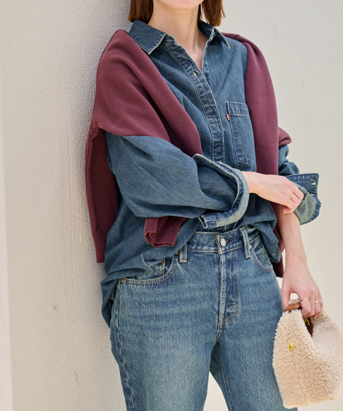 Levi's（リーバイス）の「別注【LEVI’S/リーバイス】デニムシャツ（シャツ/ブラウス・レディース・ブルー・X-SMALL/SMALL）」の2枚目の写真