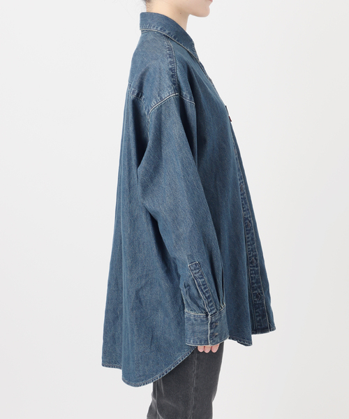 Levi's（リーバイス）の「別注【LEVI’S/リーバイス】デニムシャツ（シャツ/ブラウス・レディース・ブルー・X-SMALL/SMALL）」の6枚目の写真