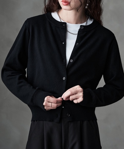 etoll.（エトル）の「ベーシッククルーネックカーディガン（カーディガン/ボレロ・レディース・オフホワイト/グレー/ブラック/レッド/ブラウン・M）」の18枚目の写真