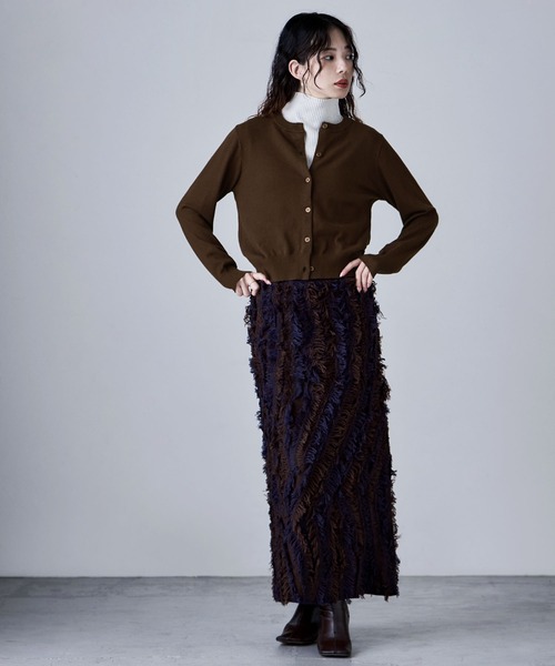 etoll.（エトル）の「ベーシッククルーネックカーディガン（カーディガン/ボレロ・レディース・オフホワイト/グレー/ブラック/レッド/ブラウン・M）」の8枚目の写真