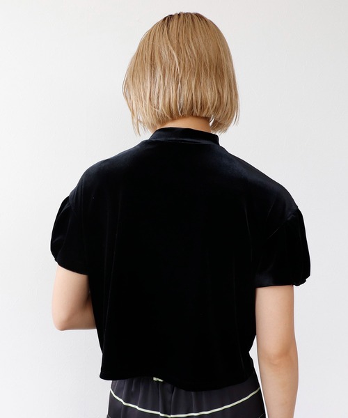 Three Four Time（ｽﾘｰﾌｫｰﾀｲﾑ）の「ベロアチューリップトップス（シャツ/ブラウス・レディース・ブラウン/ブラック・FREE）」の5枚目の写真