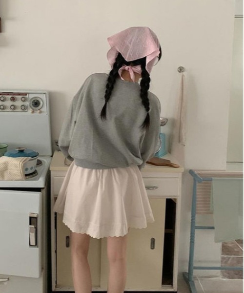 shyam inspiration（シャムインスピレーション）の「コンパクトドロップショルダー刺繍ロゴスウェット（スウェット・レディース・ネイビー/グレー・M/L）」の11枚目の写真