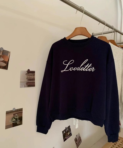 shyam inspiration（シャムインスピレーション）の「コンパクトドロップショルダー刺繍ロゴスウェット（スウェット・レディース・ネイビー/グレー・M/L）」の13枚目の写真