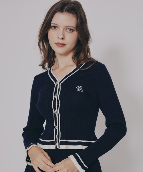 REDYAZEL（レディアゼル）の「ラインスキームニットカーディガン×スカートセットアップ（セットアップ・レディース・ネイビー/グレー/レッド・FREE）」の8枚目の写真