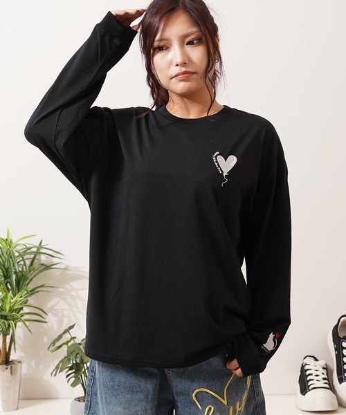 1111clothing(ワンフォークロージング)の「ハート刺繍 ワイドシルエット ロングスリーブTシャツ / Heart Embroidery Wide Silhouette Long Sleeve T-Shirt(Tシャツ/カットソー・メンズ・ホワイト系1/ホワイト系2/ブラック系1/ブラック系2・M/L)」の1枚目の写真