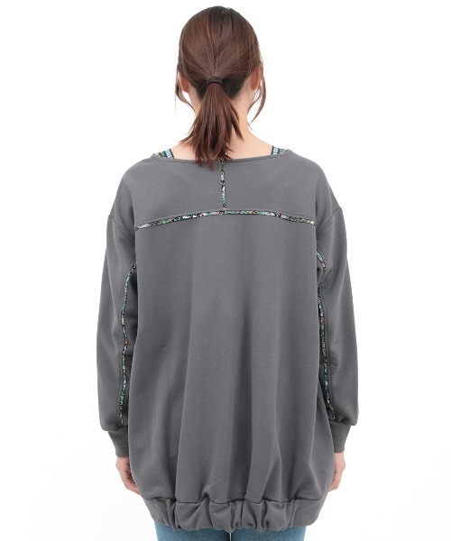 チチカカ（チチカカ）の「スウェット肩チロリープルオーバー（Tシャツ/カットソー・レディース・レッド/オフホワイト/チャコールグレー・FREE）」の12枚目の写真