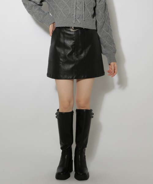 PAGEBOY（ページボーイ）の「フェイクレザーミニスカート（スカート・レディース・ブラック/ブラウン・FREE）」の18枚目の写真