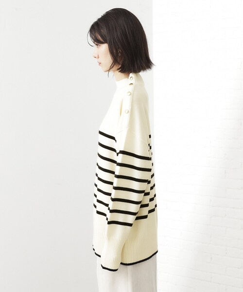 THE SHOP TK （ザ ショップ ティーケー ）の「【インしないで着られる】金ボタン ハイネックニット/毛玉になりにくい/静電気防止/洗濯機OK（ニット/セーター・レディース・ベージュ/ワインレッド/アイボリー系2/ブラック/グリーン系その他6・13/12）」の17枚目の写真