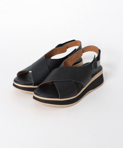 Jines（ジネス）の「クロスデザインサンダル【オーマイ サンダルズ/Oh my Sandals】（サンダル・レディース・アイボリー/ブラック・37/36）」の2枚目の写真