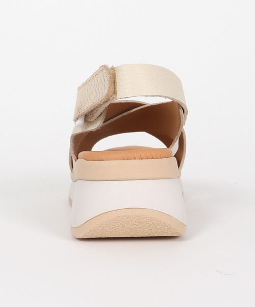 Jines（ジネス）の「クロスデザインサンダル【オーマイ サンダルズ/Oh my Sandals】（サンダル・レディース・アイボリー/ブラック・37/36）」の13枚目の写真