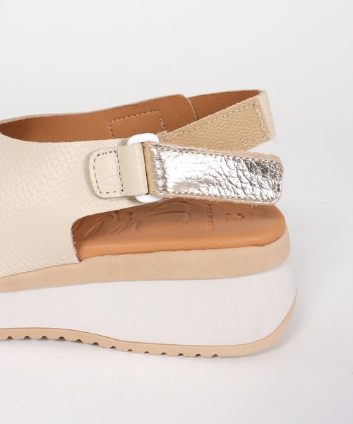 Jines（ジネス）の「クロスデザインサンダル【オーマイ サンダルズ/Oh my Sandals】（サンダル・レディース・アイボリー/ブラック・37/36）」の5枚目の写真