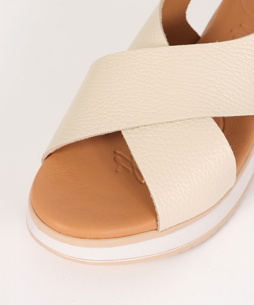 Jines（ジネス）の「クロスデザインサンダル【オーマイ サンダルズ/Oh my Sandals】（サンダル・レディース・アイボリー/ブラック・37/36）」の15枚目の写真