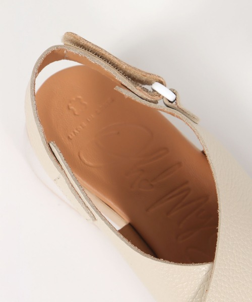 Jines（ジネス）の「クロスデザインサンダル【オーマイ サンダルズ/Oh my Sandals】（サンダル・レディース・アイボリー/ブラック・37/36）」の6枚目の写真