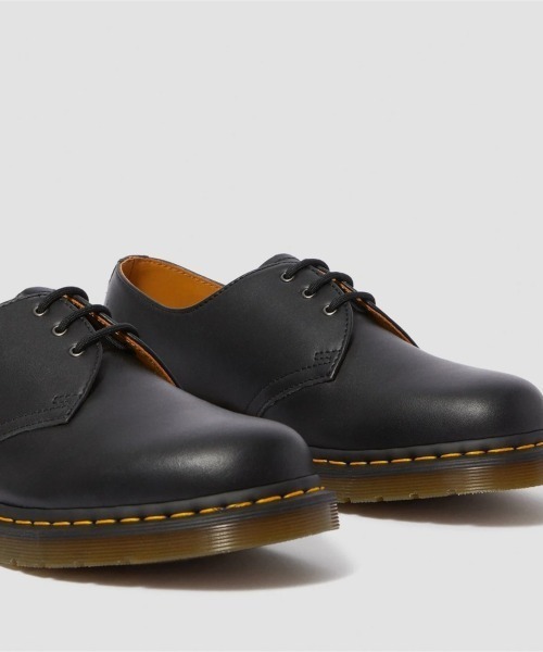 Dr. Martens(ドクターマーチン)の「Dr. MARTENS 1461 NAPPA 3 HOLE SHOE(ドクターマーチン 1461 NAPPA 3 ホール シューズ)(ドレスシューズ・メンズ・ブラック・28cm/27cm/26cm/29cm/25cm)」の3枚目の写真