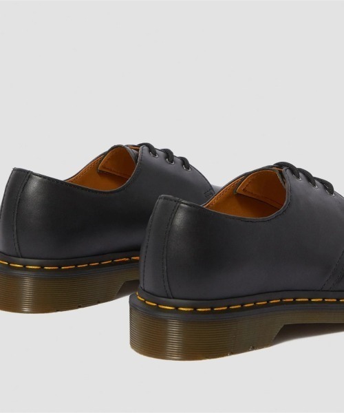 Dr. Martens(ドクターマーチン)の「Dr. MARTENS 1461 NAPPA 3 HOLE SHOE(ドクターマーチン 1461 NAPPA 3 ホール シューズ)(ドレスシューズ・メンズ・ブラック・28cm/27cm/26cm/29cm/25cm)」の4枚目の写真
