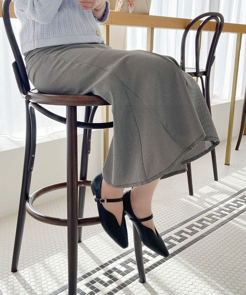 31 Sons de mode（トランテアン　ソン　ドゥ　モード）の「ベルトデザインフラットパンプス/45302（パンプス・レディース・ホワイト/レッド/ブラック・43/42/41/40/39/38/37/36/35/34/33）」の7枚目の写真