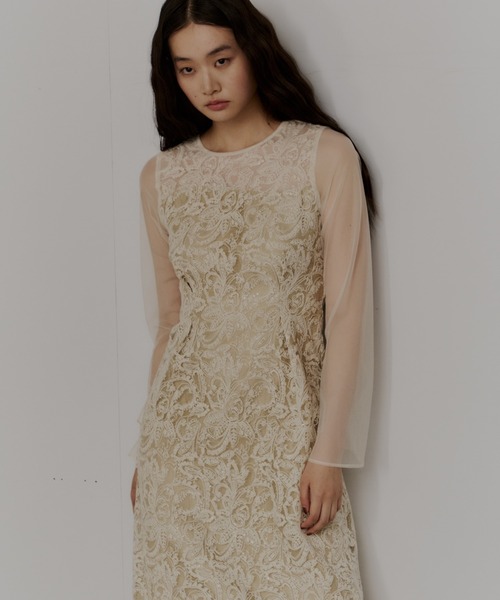 ANDRESD（アンドレスド）の「リーフエンブロイダリーバックデザイン