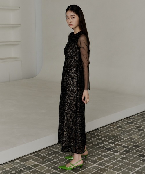 リーフエンブロイダリーバックデザインドレス / leaf embroidery back