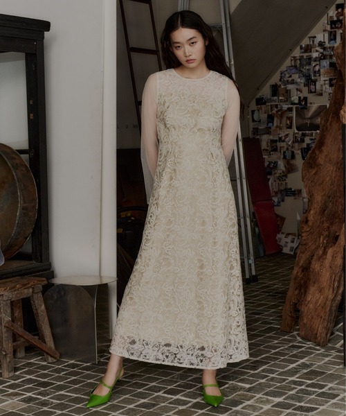 リーフエンブロイダリーバックデザインドレス / leaf embroidery back