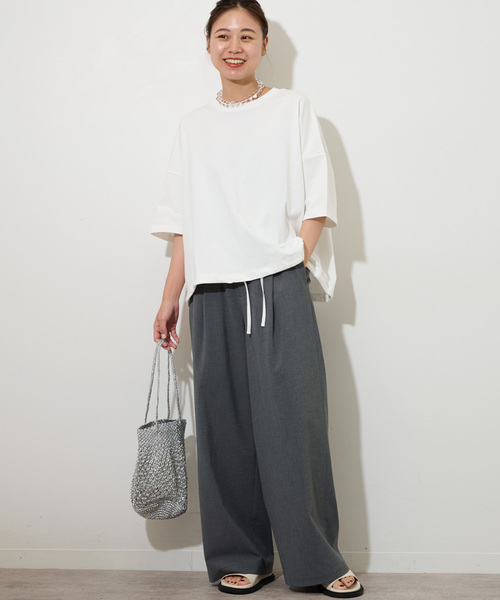 JOURNAL STANDARD relume（ジャーナルスタンダード　レリューム）の「《追加6》ギャザーヘムショートスリーブTシャツ（Tシャツ/カットソー・レディース・ベージュ/ホワイト/ライトグレー/ブラック・FREE）」の9枚目の写真