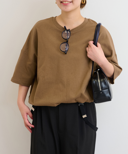 JOURNAL STANDARD relume（ジャーナルスタンダード　レリューム）の「《追加6》ギャザーヘムショートスリーブTシャツ（Tシャツ/カットソー・レディース・ベージュ/ホワイト/ライトグレー/ブラック・FREE）」の17枚目の写真