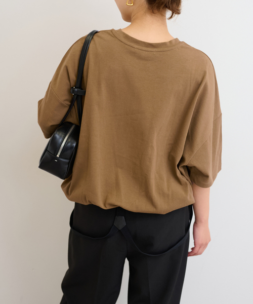 JOURNAL STANDARD relume（ジャーナルスタンダード　レリューム）の「《追加6》ギャザーヘムショートスリーブTシャツ（Tシャツ/カットソー・レディース・ベージュ/ホワイト/ライトグレー/ブラック・FREE）」の19枚目の写真
