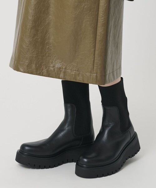 CORSO ROMA,9(コルソローマ)の「<CORSO ROMA 9>レザー リブ サイドゴアブーツ(ブーツ・レディース・ブラック・38/36/37)」の2枚目の写真