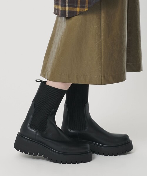 CORSO ROMA,9(コルソローマ)の「<CORSO ROMA 9>レザー リブ サイドゴアブーツ(ブーツ・レディース・ブラック・38/36/37)」の3枚目の写真