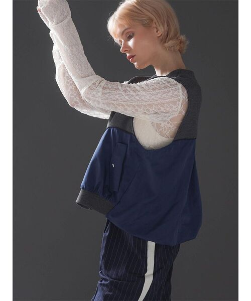:ETHROF(イーサオブ)の「TRIMMING BI-COLOR CARDBOARD VEST(ベスト・レディース・ブラック/グレー・FREE)」の7枚目の写真