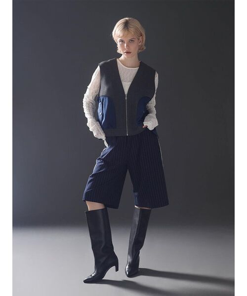 :ETHROF(イーサオブ)の「TRIMMING BI-COLOR CARDBOARD VEST(ベスト・レディース・ブラック/グレー・FREE)」の9枚目の写真