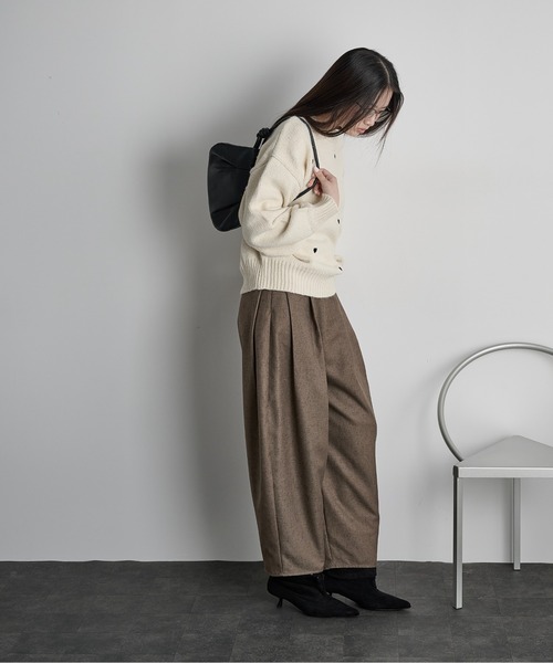 THE YOn（ザヨン）の「ハート刺繍ニットプルオーバー（ニット/セーター・レディース・グレイッシュベージュ/ブラック/アイボリー・FREE）」の10枚目の写真