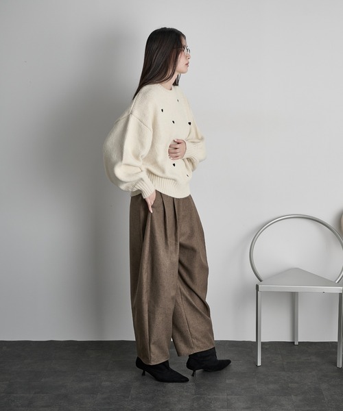 THE YOn（ザヨン）の「ハート刺繍ニットプルオーバー（ニット/セーター・レディース・グレイッシュベージュ/ブラック/アイボリー・FREE）」の15枚目の写真