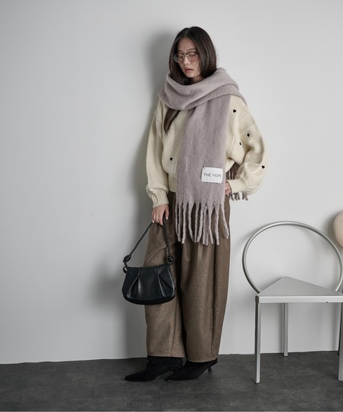 THE YOn（ザヨン）の「ハート刺繍ニットプルオーバー（ニット/セーター・レディース・グレイッシュベージュ/ブラック/アイボリー・FREE）」の16枚目の写真