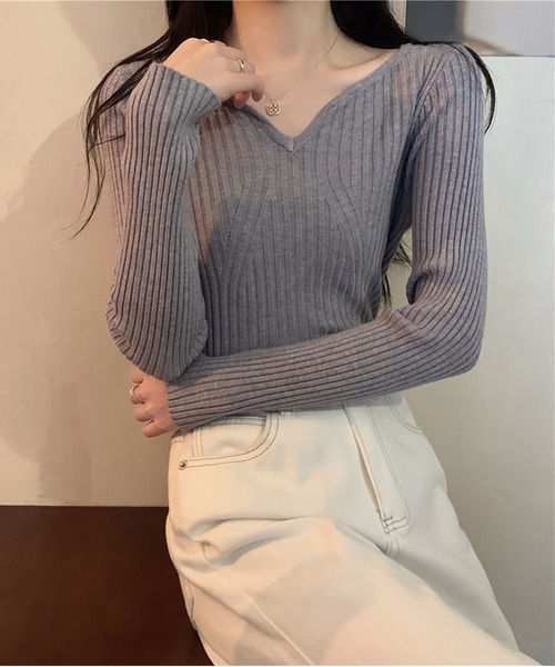 INASTUDIOS(イーナストゥディオス)の「Vネック リブニットカットソー レディース(Tシャツ/カットソー・レディース・ホワイト/ベージュ/グレー/ブラック/アイボリー・FREE)」の9枚目の写真