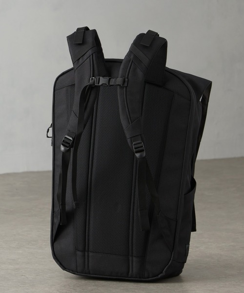 Overland(オーバーランド)の「【OverLand EQUIPMENT/オーバーランドイクイップメント】FLAP BACK PACK / フラップ バック パック(約20L)(バックパック/リュック・メンズ・ブラック・FREE)」の13枚目の写真