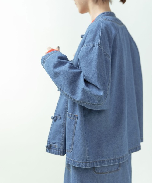 PAR ICI(パーリッシィ)の「ライトオンスデニム チャイナボタンシャツジャケット(セットアップ対応)(デニムジャケット・レディース・ブルー/ネイビー・FREE)」の6枚目の写真
