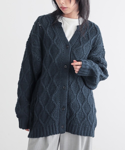 for/c(フォーシー)の「ざっくりニットカーディガン【サスティナブル】(カーディガン/ボレロ・レディース・ネイビー/ブラウン/アイボリー・L/M)」の14枚目の写真