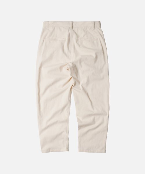 FRIZMWORKS(フリズムワークス)の「OG HAWORTH ONE TUCK PANTS _ CREAM(その他パンツ・レディース・その他・X-LARGE/SMALL/MEDIUM/LARGE)」の3枚目の写真