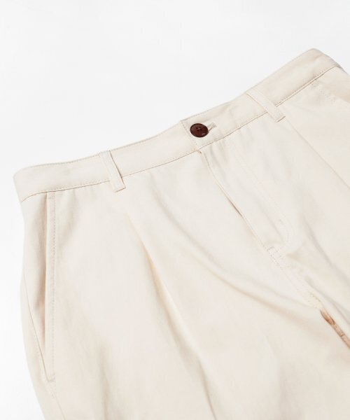 FRIZMWORKS(フリズムワークス)の「OG HAWORTH ONE TUCK PANTS _ CREAM(その他パンツ・レディース・その他・X-LARGE/SMALL/MEDIUM/LARGE)」の4枚目の写真