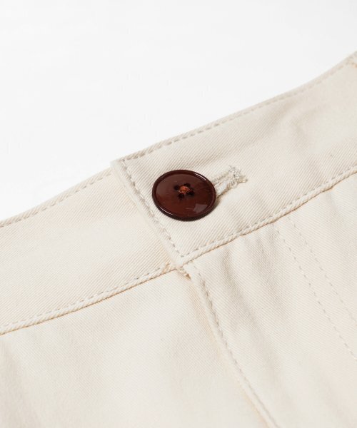 FRIZMWORKS(フリズムワークス)の「OG HAWORTH ONE TUCK PANTS _ CREAM(その他パンツ・レディース・その他・X-LARGE/SMALL/MEDIUM/LARGE)」の5枚目の写真