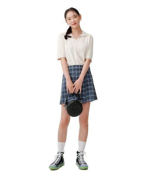 MUSINSA STANDARD WOMAN(ムシンサスタンダードウーマン)の「レディーススリットネックニットポロシャツ【ダスティクリーム】(ニット/セーター・レディース・その他・SMALL/MEDIUM/LARGE/X-SMALL)」の8枚目の写真