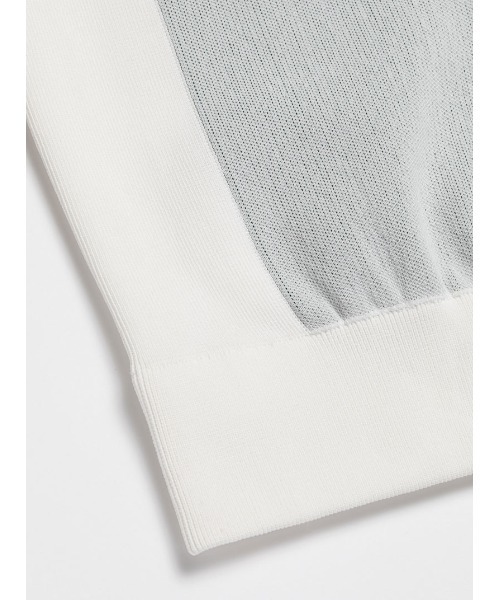 DEVEREUX GOLF（デヴァローゴルフ）の「WOMEN 16G TURF MGMT Raglan Knit 7 Crewneck（Tシャツ/カットソー・レディース・ホワイト・SMALL）」の4枚目の写真